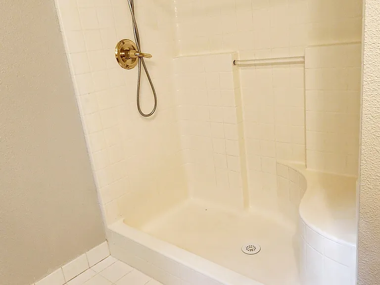 WALK IN SHOWER