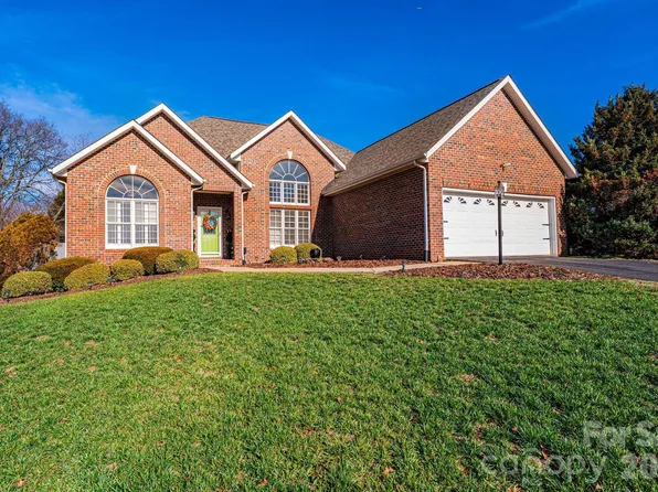 3992 Brickfield St, Hickory, NC 28602