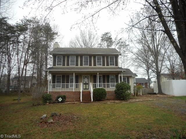 1st image of 415 Fairmont Dr