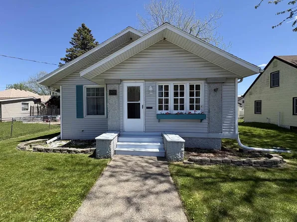 624 N Pine Street, Janesville, WI 53548