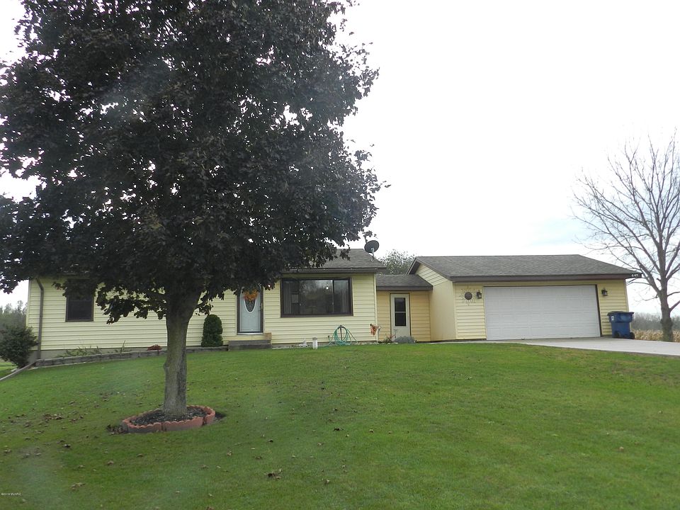 1st image of 8735 W De Ave