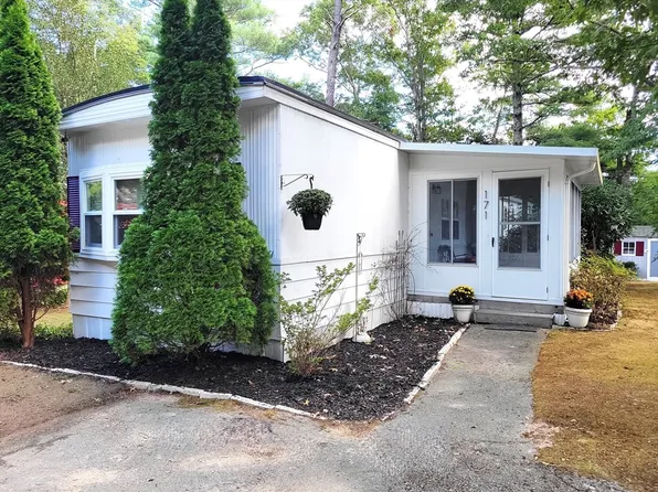 171 Pineview Ter, West Wareham, MA 02576