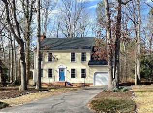 2400 Tanglebrook Rd, Midlothian, VA 23112