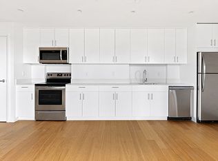 402 E 118th St #6F, New York, NY 10035