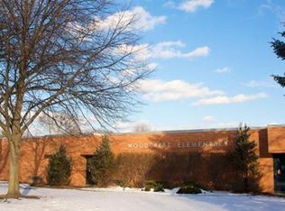 2912 Camberley Ln, Midland, MI