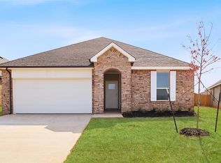 10232 NW 28th St, Yukon, OK 73099