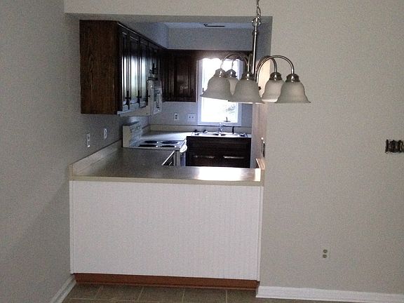 Dining to Kitchen