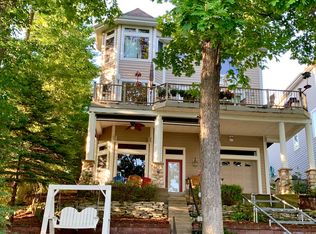 N52W34263 Gietzen Rd, Okauchee, WI 53069