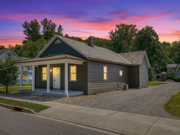 424 N Walnut St, Logan, OH 43138