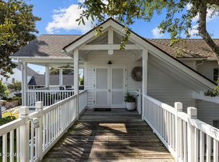 103 Moore St APT 6, Beaufort, NC 28516