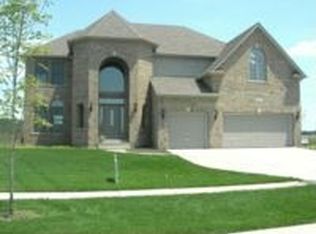114 Spencer Ln, Oswego, IL 60543