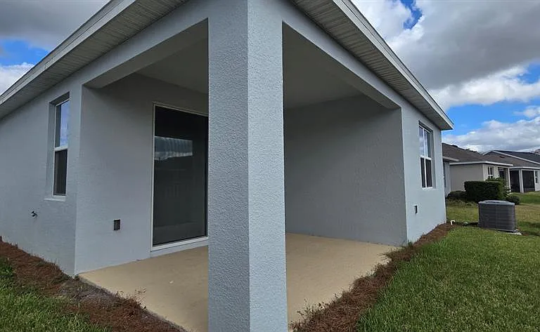 5530 NW 40th Loop — Photo 3