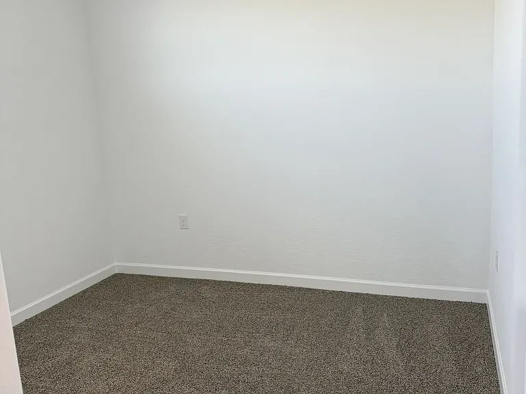 1840 W Spaulding Ave — Photo 25