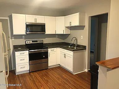 1st image of 2327 12th Ave #1