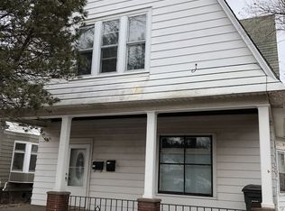 1718 London Rd, Duluth, MN 55812