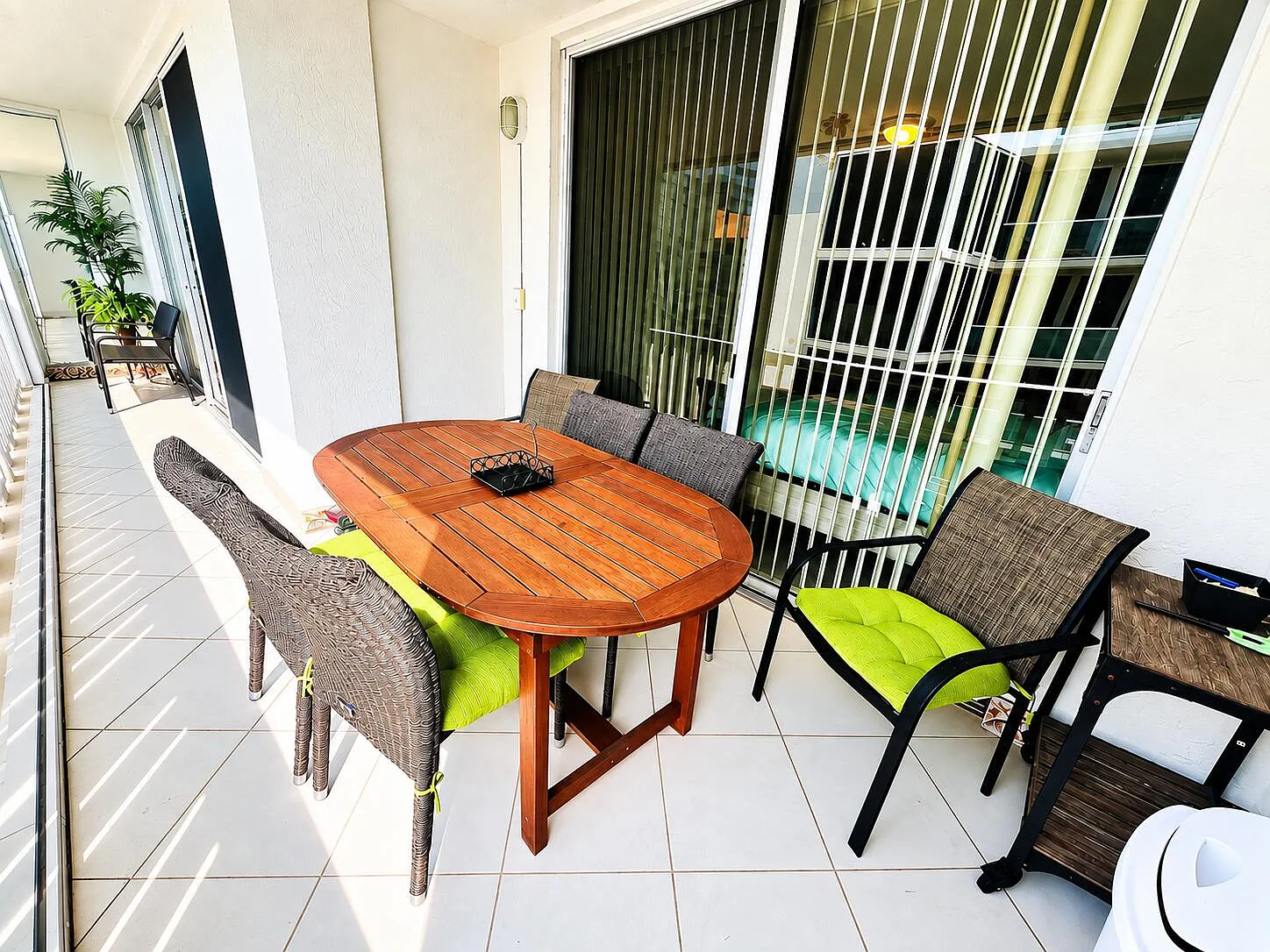 2 bed, 2.0 bath, 1140 sqft, $5,000 — Photo 4