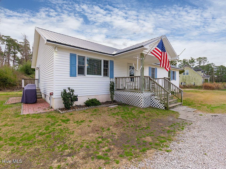 1st image of 527 Marshallberg Road