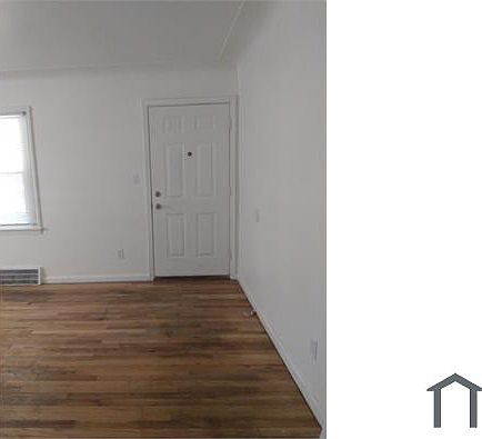 3rd image of 20450 Wexford St