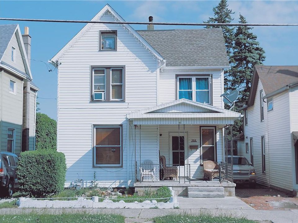 1st image of 722 E 21st St
