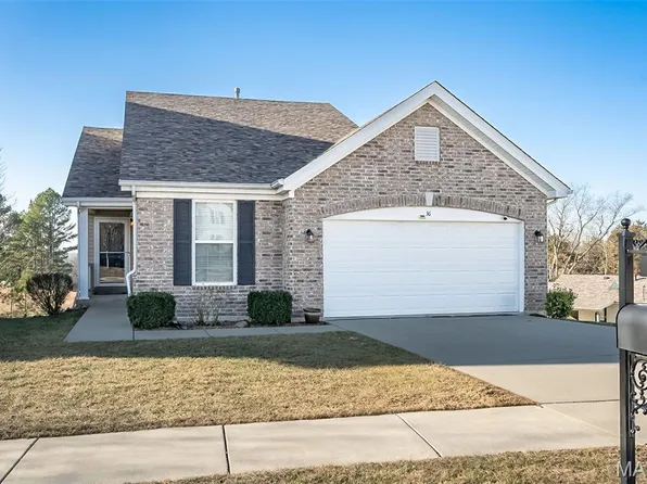 36 Chesterfield Ct, Wentzville, MO 63385