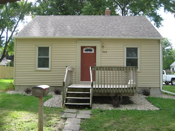 1503 Iowa St, Cedar Falls, IA 50613