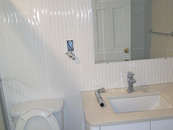 Full bath.
