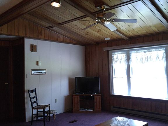 4th image of 84 Owasco Ln