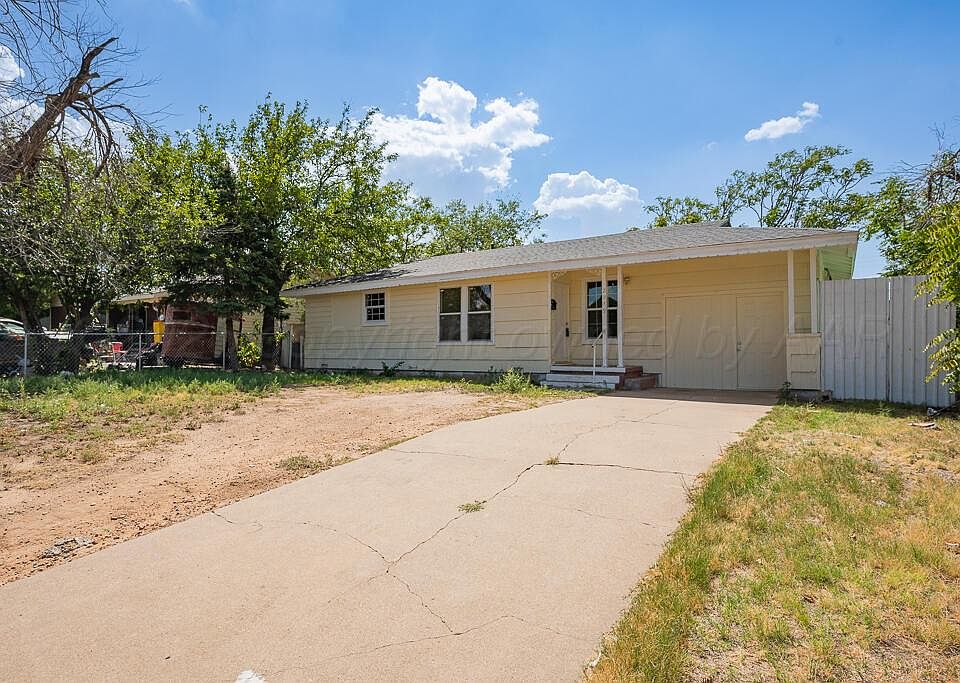 1st image of 2029 Oak Dr