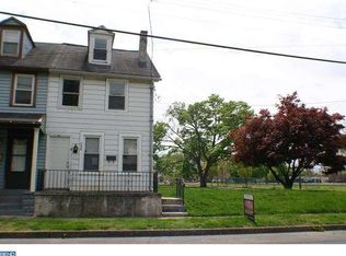 528 3rd St, Beverly, NJ 08010