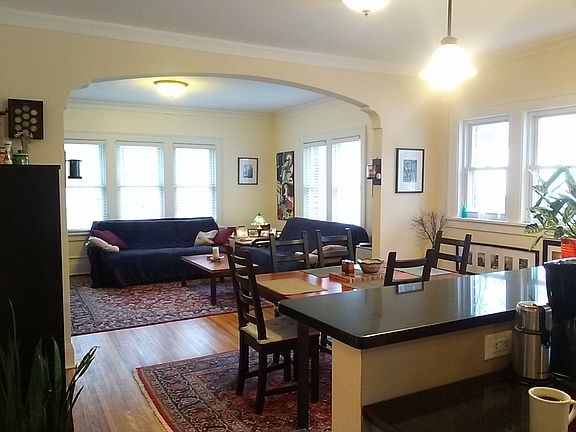 4th image of 3549 Emerson Ave S #G1