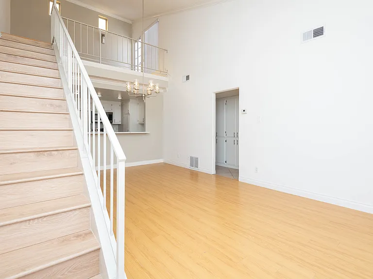 11757 Kiowa Ave #7 — Photo 4