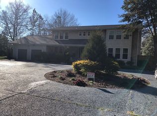 1367 Little Neck Rd, Virginia Beach, VA 23452