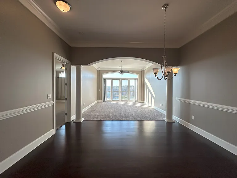 804 Watermarke Ln — Photo 9