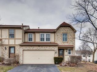 4676 N Sapphire Dr, Hoffman Estates, IL