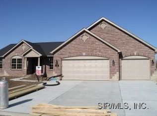 3109 High Pointe Dr, Belleville, IL 62221