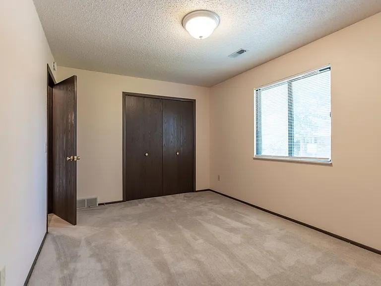 6245 Normandy Dr #10 — Photo 12