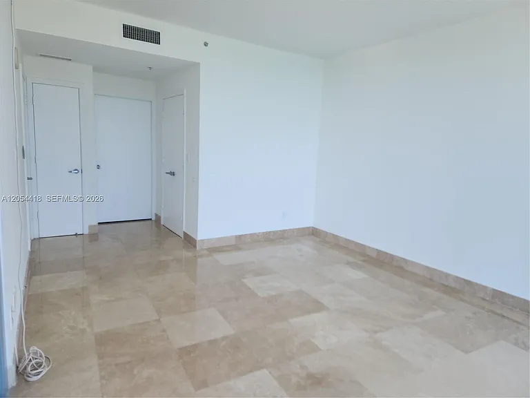601 NE 36th St #3210 — Photo 11