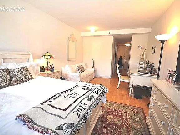 2nd image of 100 Atlantic Ave APT 3E