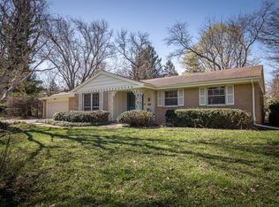 5781 Finch Ln, Greendale, WI 53129