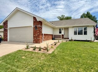 1005 Timberline Ct, Windsor, CO 80550
