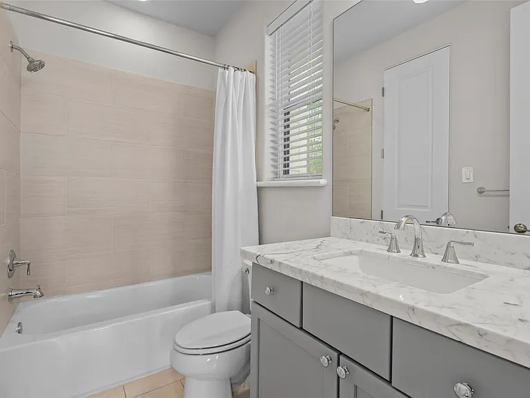 5646 Larkin St — Photo 20