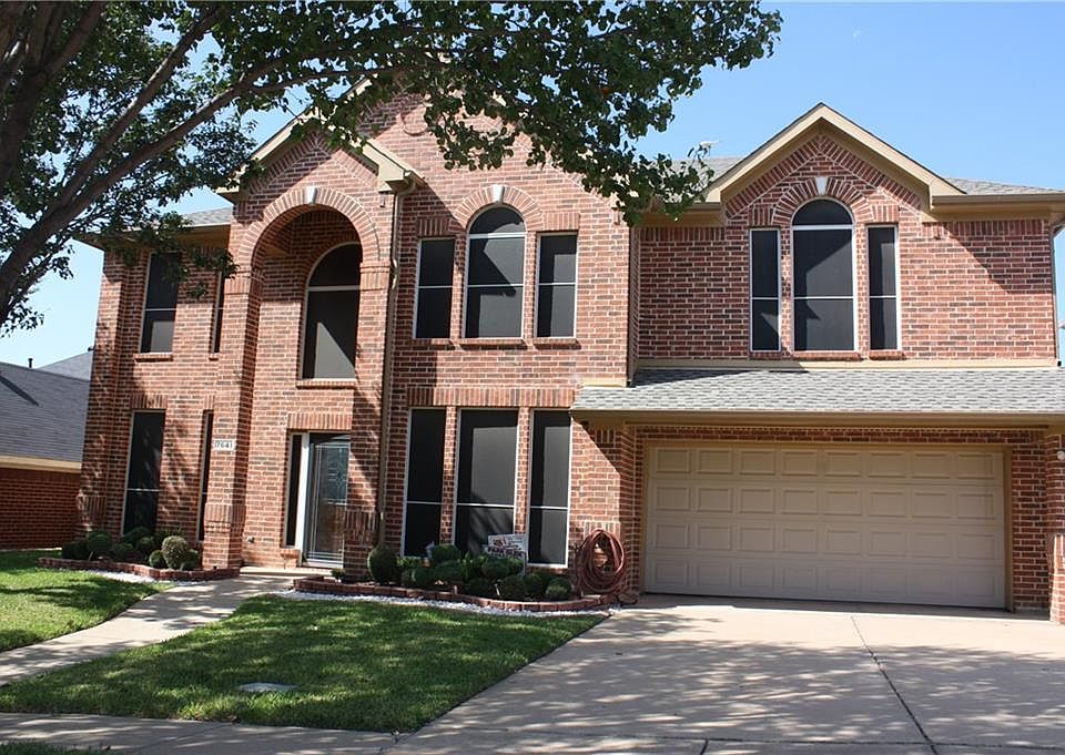 1st image of 7641 Parkwood Plaza Dr