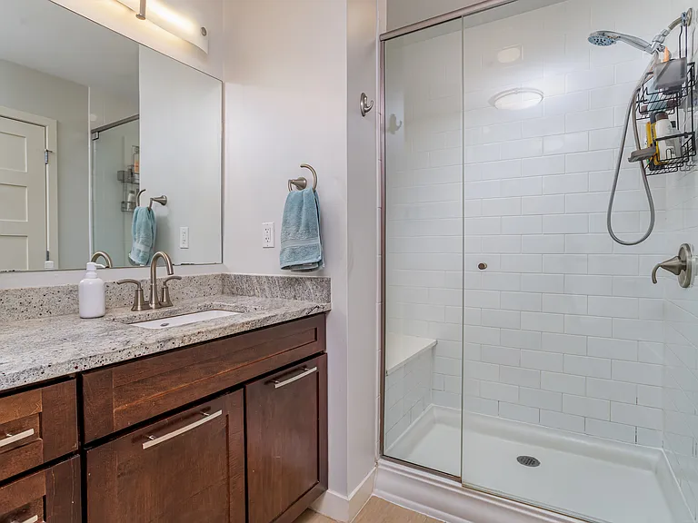 48 Water St #405 — Photo 9
