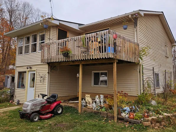 5000 Lammers Rd, Hastings, MI 49058