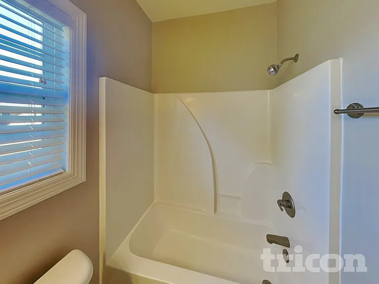 3228 Genoa Dr — Photo 16