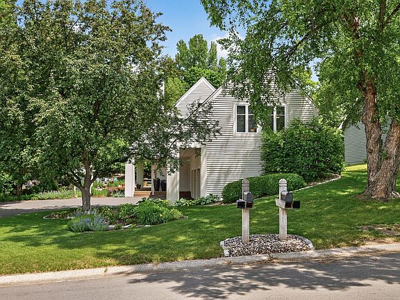 3rd image of 10984 Jackson Dr