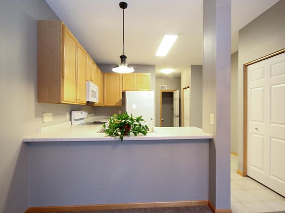 5th image of 8620 Savanna Oaks Bay Unit F