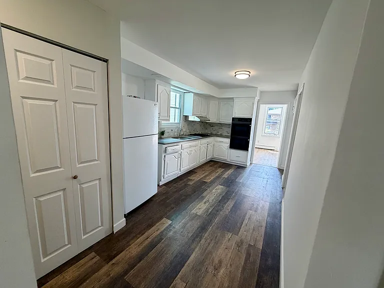 298 Outwater Ln #1 — Photo 2