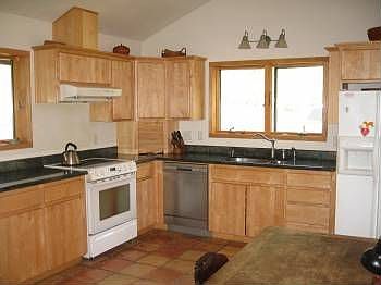 3rd image of 11500 SW Langley Dr
