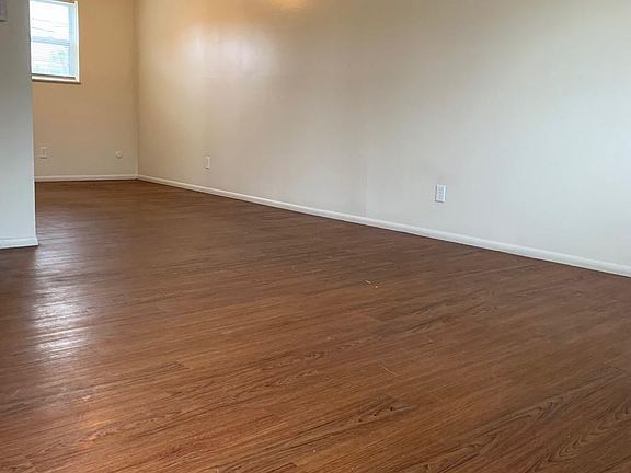 3rd image of 3106 Clairpoint Ct APT D